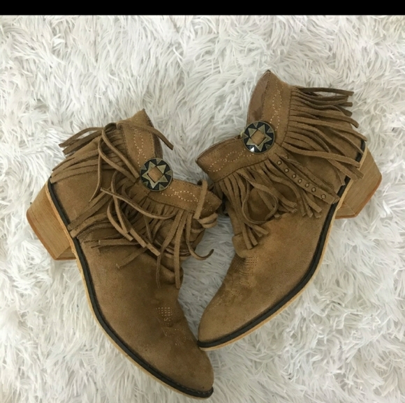 ***SOLD***Boho fringe ankle booties - Picture 1 of 5